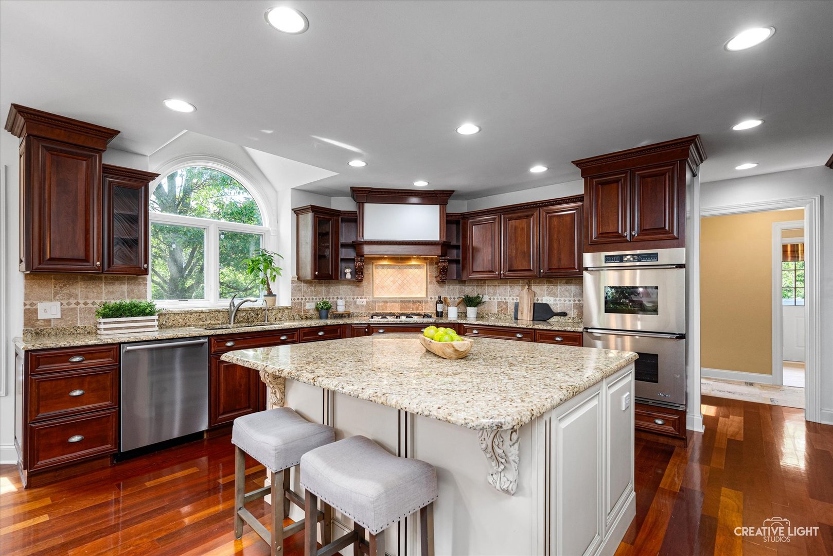 1112 Saratoga Court