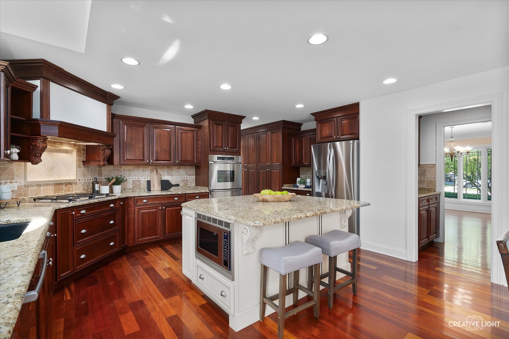 1112 Saratoga Court