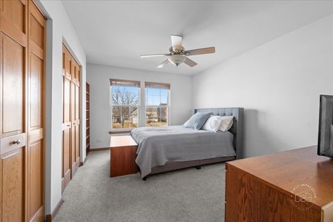 Tiny photo for 2518 Imgrund Road, North Aurora, IL 60542 (MLS # 12596365)