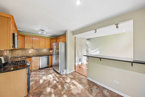 Tiny photo for 993 Willow Street, Itasca, IL 60143 (MLS # 12624949)