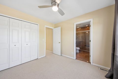 Tiny photo for 993 Willow Street, Itasca, IL 60143 (MLS # 12624949)