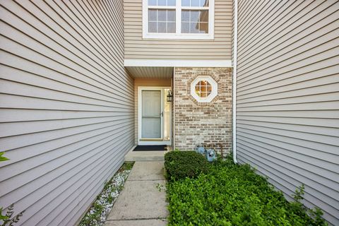 Tiny photo for 993 Willow Street, Itasca, IL 60143 (MLS # 12624949)
