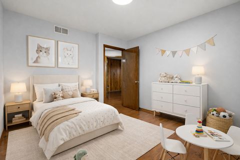 Tiny photo for 1008 S Beechwood Drive, Mount Prospect, IL 60056 (MLS # 12554489)