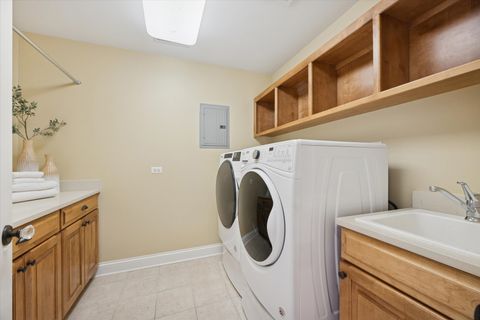 Tiny photo for 4047 Howard Avenue, Western Springs, IL 60558 (MLS # 12570209)