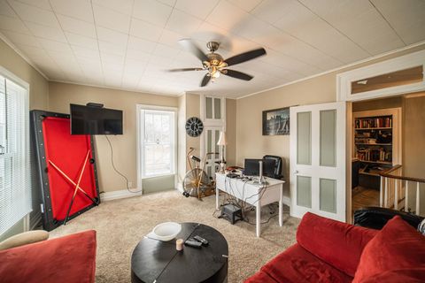 Tiny photo for 207 E 4th Street, Metropolis, IL 62960 (MLS # 100000351)