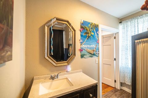 Tiny photo for 207 E 4th Street, Metropolis, IL 62960 (MLS # 100000351)