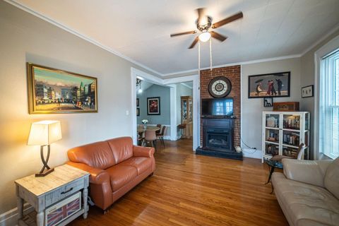 Tiny photo for 207 E 4th Street, Metropolis, IL 62960 (MLS # 100000351)