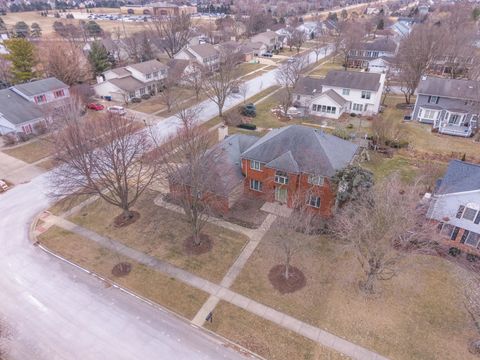 Tiny photo for 2813 Stonehurst Drive, Bloomington, IL 61704 (MLS # 12552634)