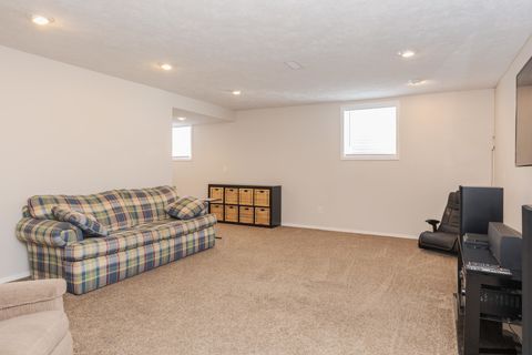 Tiny photo for 2813 Stonehurst Drive, Bloomington, IL 61704 (MLS # 12552634)