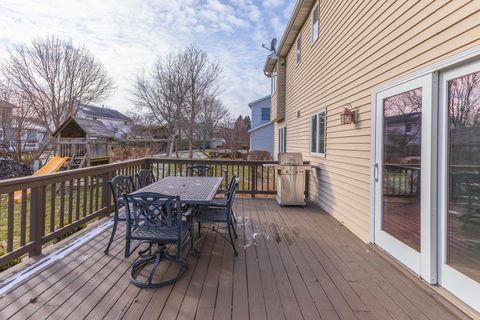 Tiny photo for 2813 Stonehurst Drive, Bloomington, IL 61704 (MLS # 12552634)