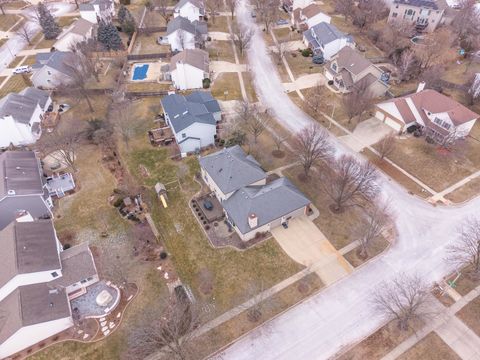 Tiny photo for 2813 Stonehurst Drive, Bloomington, IL 61704 (MLS # 12552634)