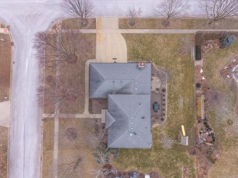 Tiny photo for 2813 Stonehurst Drive, Bloomington, IL 61704 (MLS # 12552634)