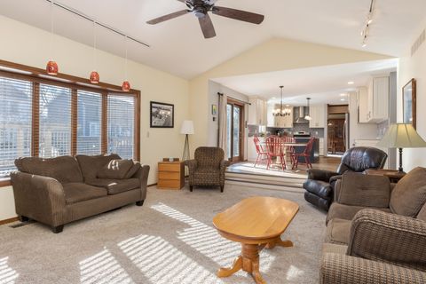 Tiny photo for 2813 Stonehurst Drive, Bloomington, IL 61704 (MLS # 12552634)