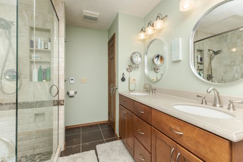 Tiny photo for 2813 Stonehurst Drive, Bloomington, IL 61704 (MLS # 12552634)