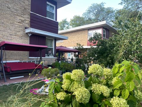 Tiny photo for 6028 N Winchester Avenue, Chicago, IL 60660 (MLS # 12461284)