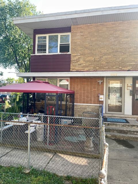 Photo of 6028 N Winchester Avenue, Chicago, IL 60660 (MLS # 12461284)