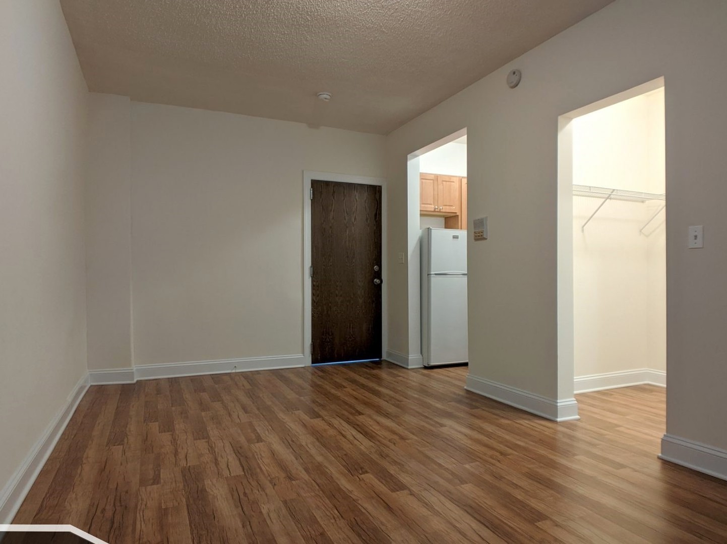 1742 N Humboldt Boulevard 208