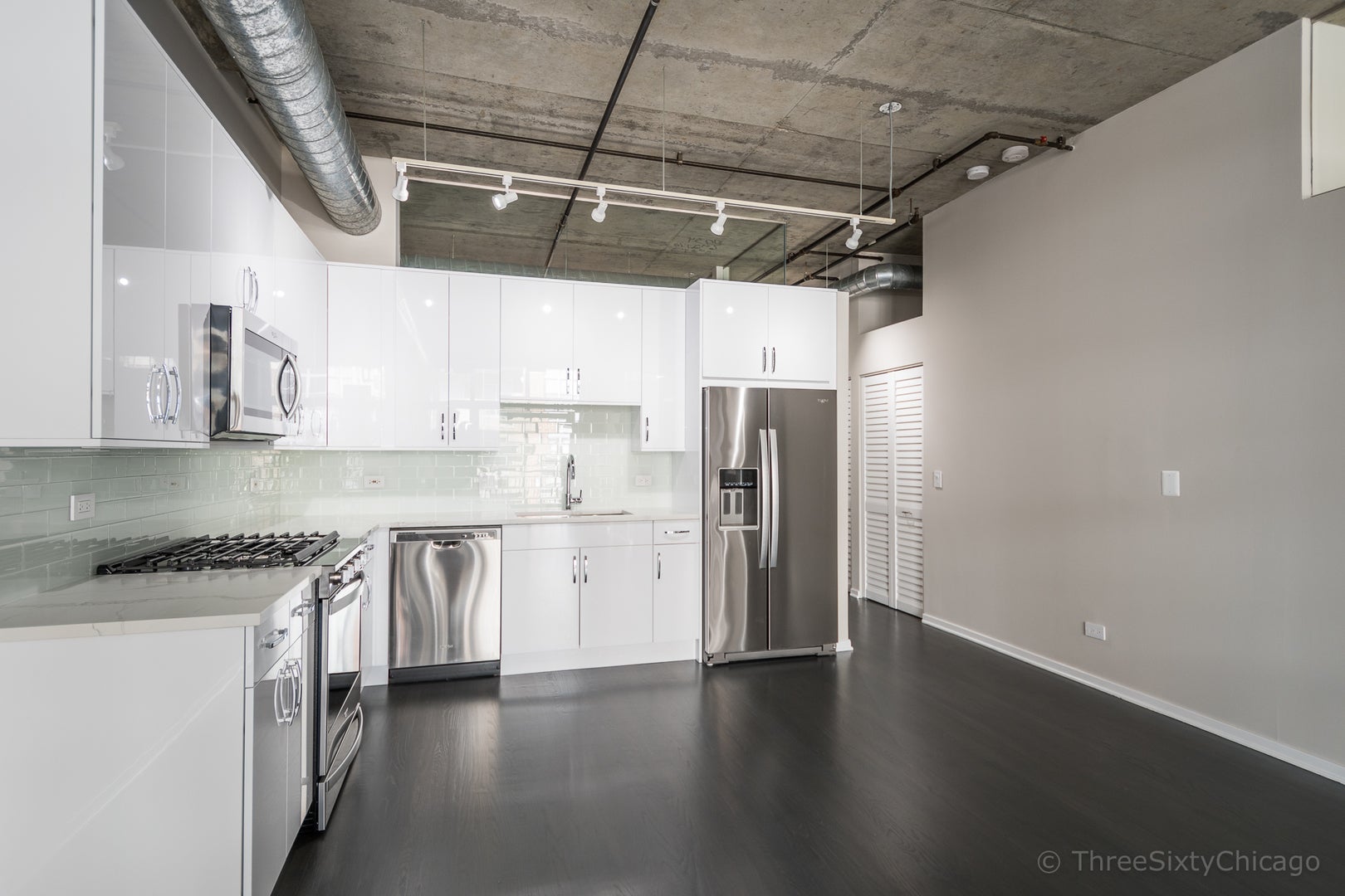 1000 W Adams Street 506
