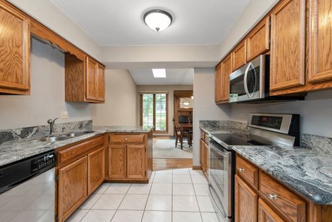 Tiny photo for 9726 W 154th Street, Orland Park, IL 60462 (MLS # 12502525)