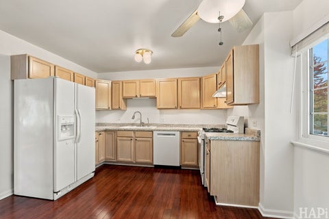 Tiny photo for 301 Stevens Court, Grayslake, IL 60030 (MLS # 12783775)
