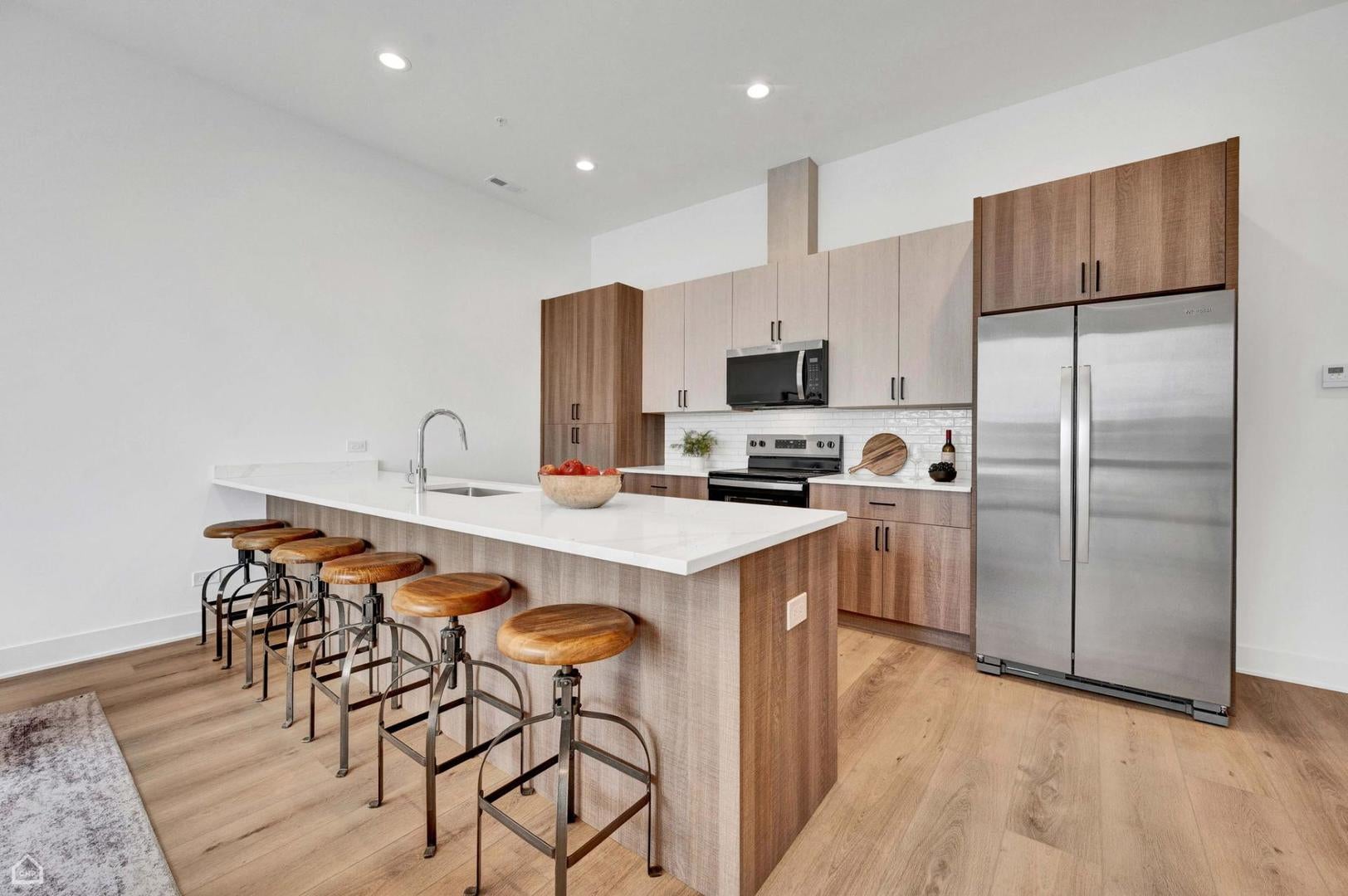 1625 W Hastings Street 101