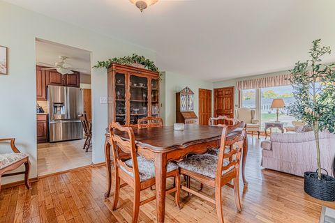 Tiny photo for 658 Illinois Boulevard, Hoffman Estates, IL 60169 (MLS # 12513700)