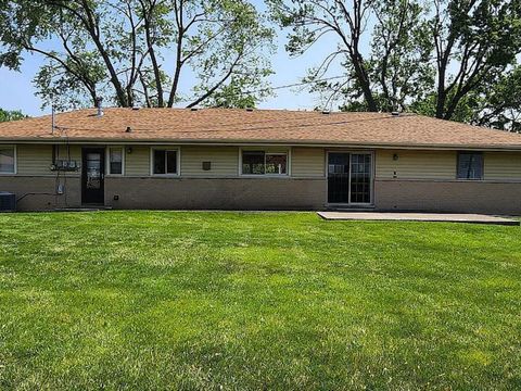 Tiny photo for 658 Illinois Boulevard, Hoffman Estates, IL 60169 (MLS # 12513700)