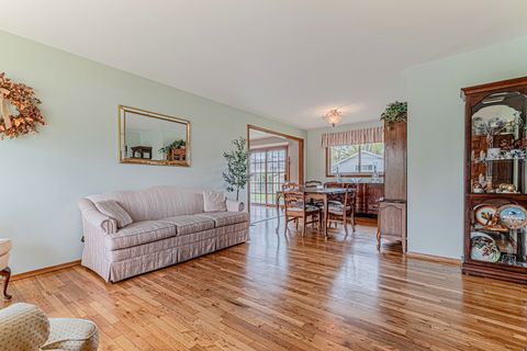 Tiny photo for 658 Illinois Boulevard, Hoffman Estates, IL 60169 (MLS # 12513700)