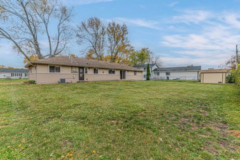 Tiny photo for 658 Illinois Boulevard, Hoffman Estates, IL 60169 (MLS # 12513700)