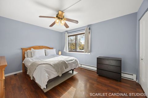 Tiny photo for 1240 S Lorraine Road #2b, Wheaton, IL 60189 (MLS # 12516152)