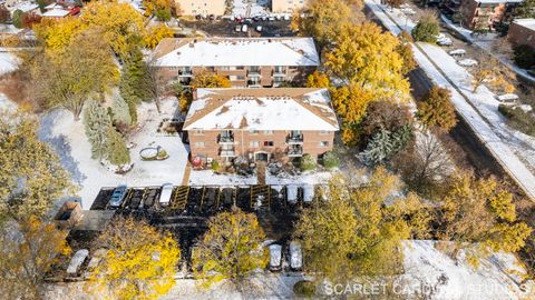 Tiny photo for 1240 S Lorraine Road #2b, Wheaton, IL 60189 (MLS # 12516152)