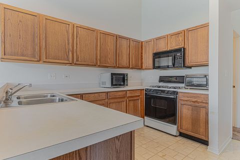 Tiny photo for 386 Gladstone Lane, Elgin, IL 60120 (MLS # 12548343)