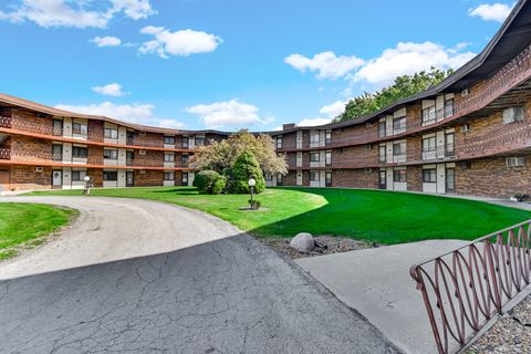 Tiny photo for 2306 Holiday Terrace #163, Lansing, IL 60438 (MLS # 12491230)