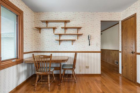 Tiny photo for 1621 Claremont Drive, Darien, IL 60561 (MLS # 12622830)