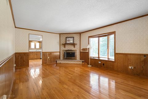 Tiny photo for 1621 Claremont Drive, Darien, IL 60561 (MLS # 12622830)