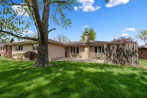 Tiny photo for 1621 Claremont Drive, Darien, IL 60561 (MLS # 12622830)