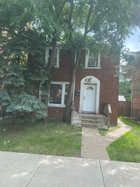 Photo of 9137 S Essex Avenue, Chicago, IL 60617 (MLS # 12672851)