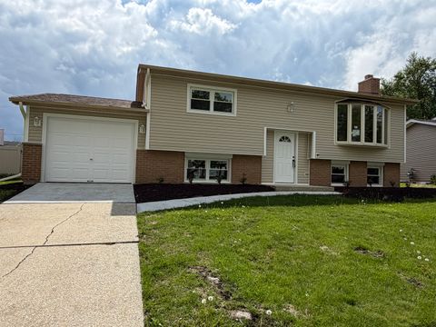 Tiny photo for 5747 Dover Road, Oak Forest, IL 60452 (MLS # 12633852)