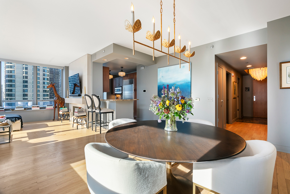 600 N LAKE SHORE Drive 2408