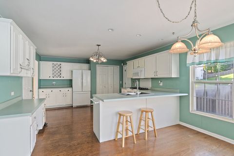 Tiny photo for 494 Rosewood Drive, Carpentersville, IL 60110 (MLS # 12530483)