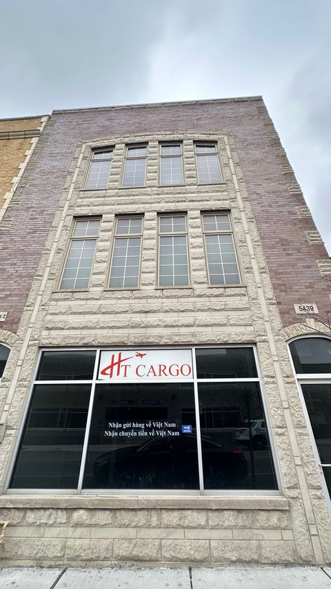5439 N Lincoln Avenue 1 Chicago IL 60625