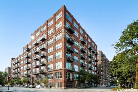Photo of 1500 W Monroe Street #623, Chicago, IL 60607 (MLS # 12668107)