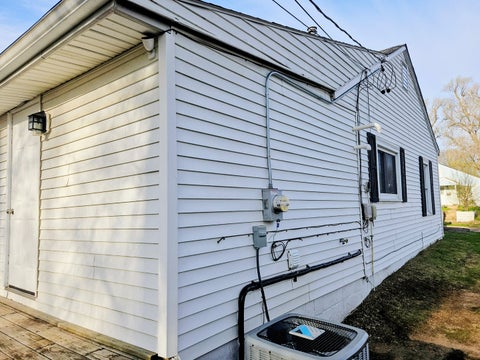 Tiny photo for 1320 S 13th Street, Pekin, IL 61554 (MLS # 12645355)