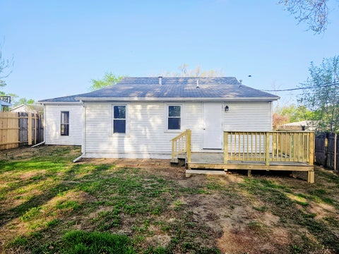 Tiny photo for 1320 S 13th Street, Pekin, IL 61554 (MLS # 12645355)