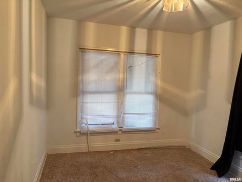 Tiny photo for 433 LINDEN, Centralia, IL 62801 (MLS # EB460799)