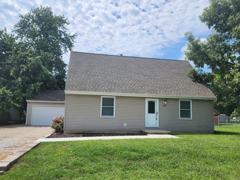 Photo of 600 S Pearl Street, Atlanta, IL 61723 (MLS # 12448685)