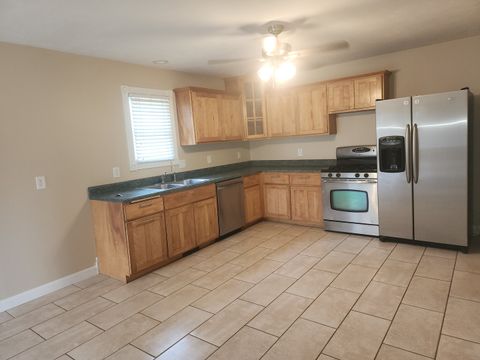 Tiny photo for 600 S Pearl Street, Atlanta, IL 61723 (MLS # 12448685)