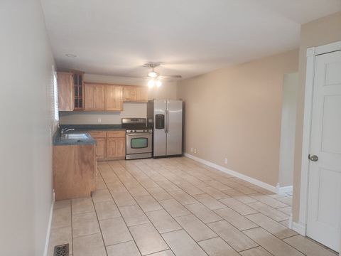 Tiny photo for 600 S Pearl Street, Atlanta, IL 61723 (MLS # 12448685)