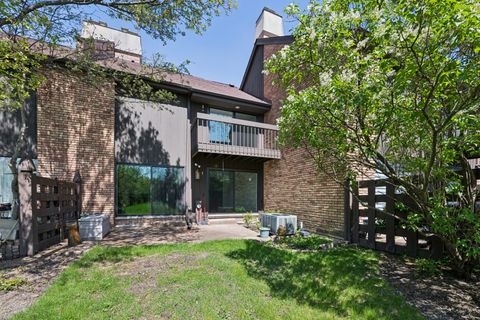 Tiny photo for 1935 Mission Hills Lane, Northbrook, IL 60062 (MLS # 12626885)