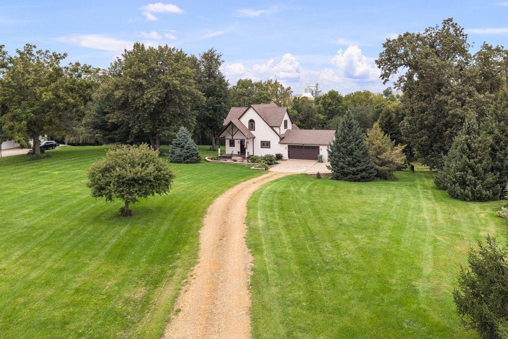 3930 Brandy Lane